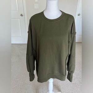 NWT Beaully Navy Green Dolman Top Size Medium